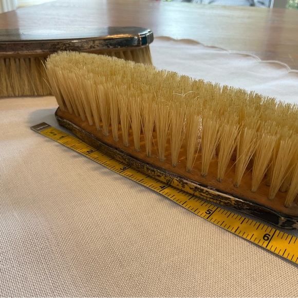 Antique Sterling Silver Vanity Set. - Picture 5 of 8